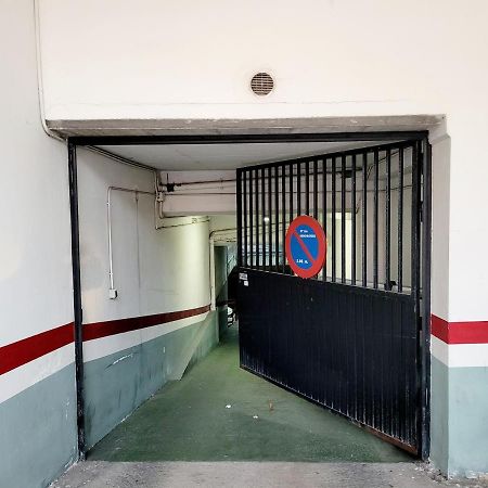サンティアゴ・デ・コンポステーラPiso Con Garaje En La Entrada Del Camino Portuguesアパートメント エクステリア 写真