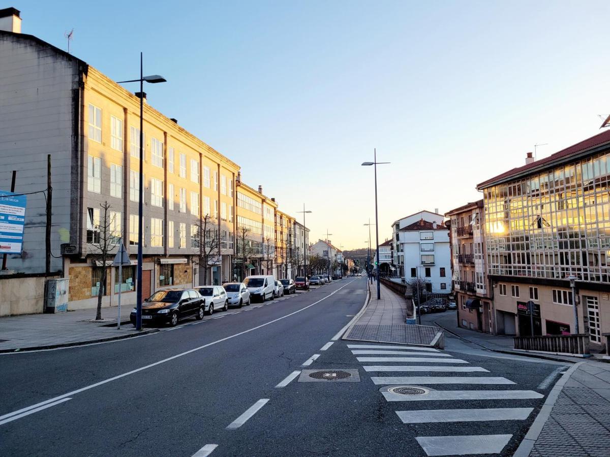 サンティアゴ・デ・コンポステーラPiso Con Garaje En La Entrada Del Camino Portuguesアパートメント エクステリア 写真