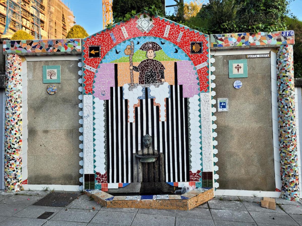 サンティアゴ・デ・コンポステーラPiso Con Garaje En La Entrada Del Camino Portuguesアパートメント エクステリア 写真