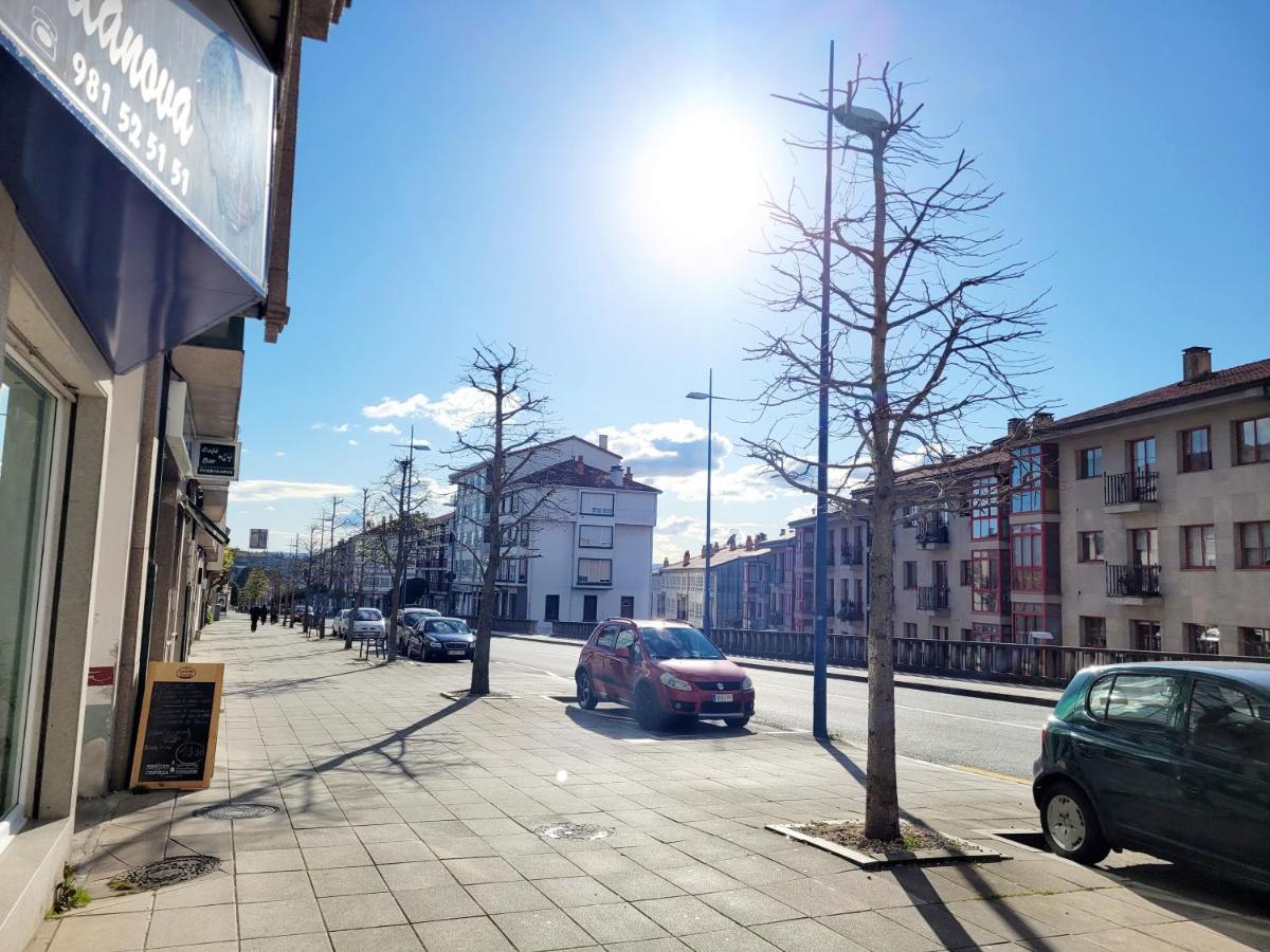 サンティアゴ・デ・コンポステーラPiso Con Garaje En La Entrada Del Camino Portuguesアパートメント エクステリア 写真